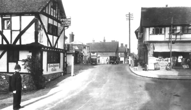 Ye Olde Belle Inn, High Street - 1928