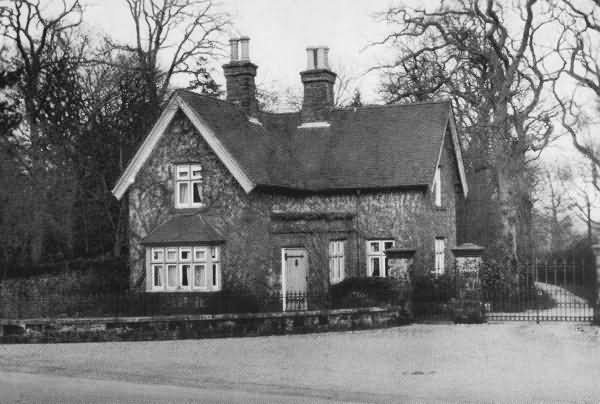 Ringles Cross Lodge - 1930
