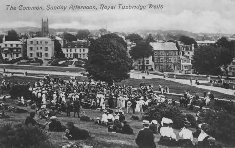 The Common, Sunday afternoon - c 1910