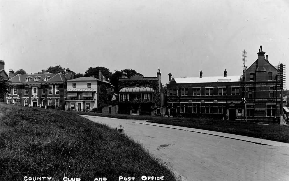 County Club and Post Office - 1910