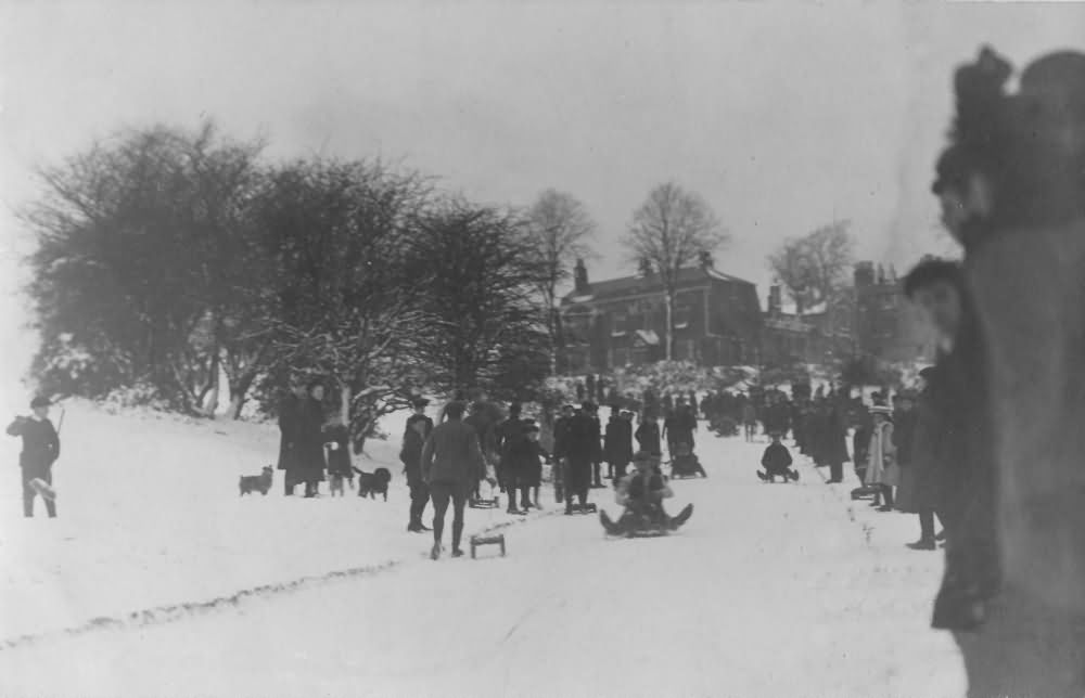 Tobogganing at Tunbridge Wells - 26th Dec 1906