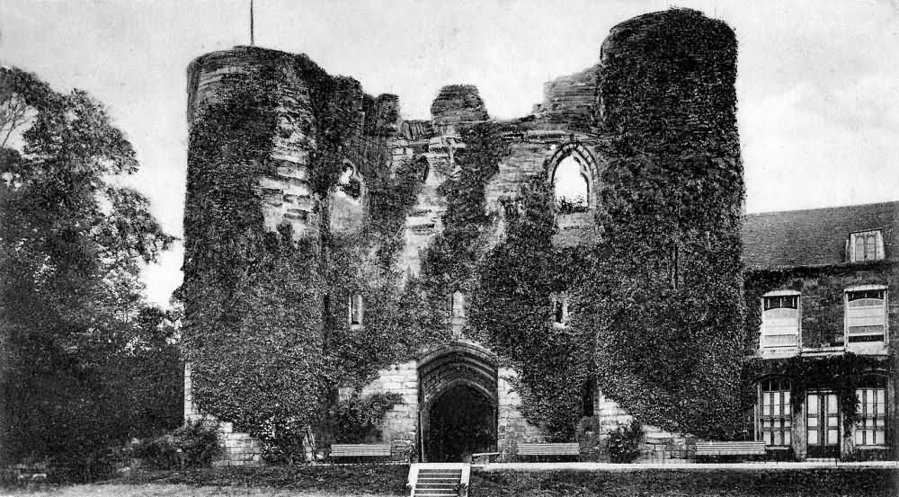 Tonbridge Castle - 1904